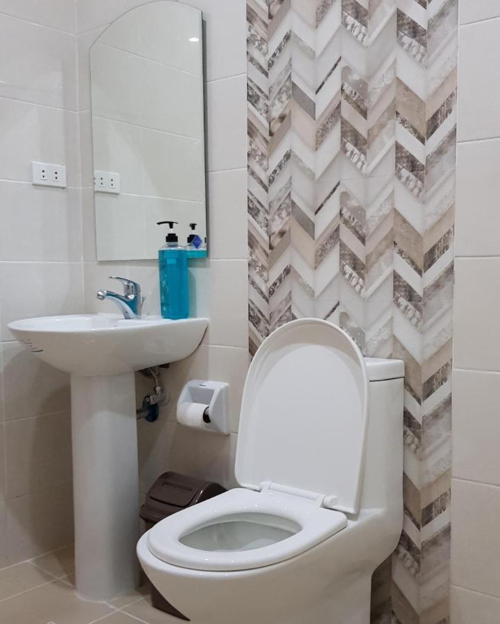 Acrige Apartelle 2 Pax Twin @ Heart Of Bogo City Banban Kültér fotó